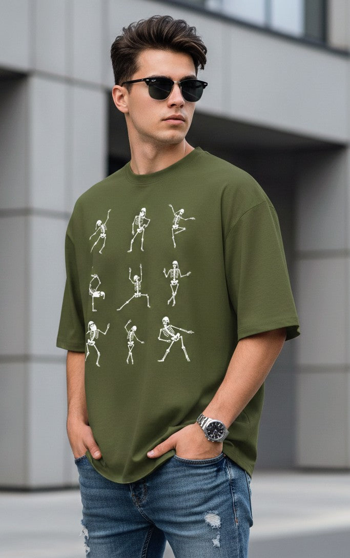 Men oversized skeletons